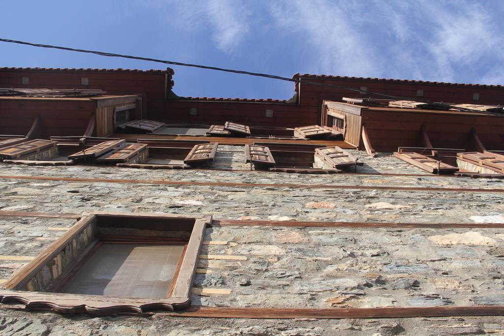 Altin Cesmeli Konak Altinoluk Exterior photo