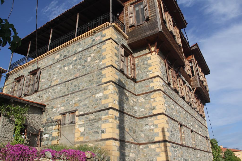 Altin Cesmeli Konak Altinoluk Exterior photo