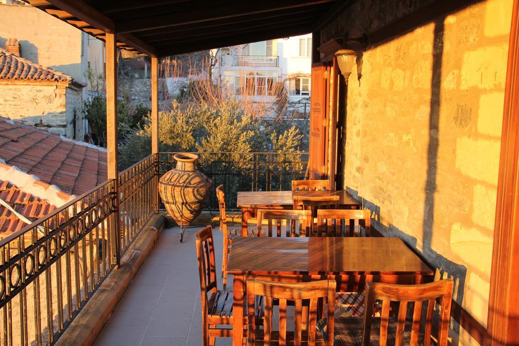Altin Cesmeli Konak Altinoluk Exterior photo