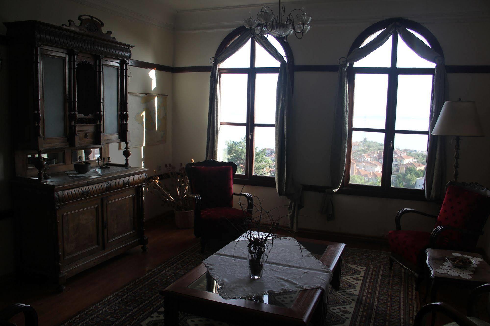Altin Cesmeli Konak Altinoluk Exterior photo
